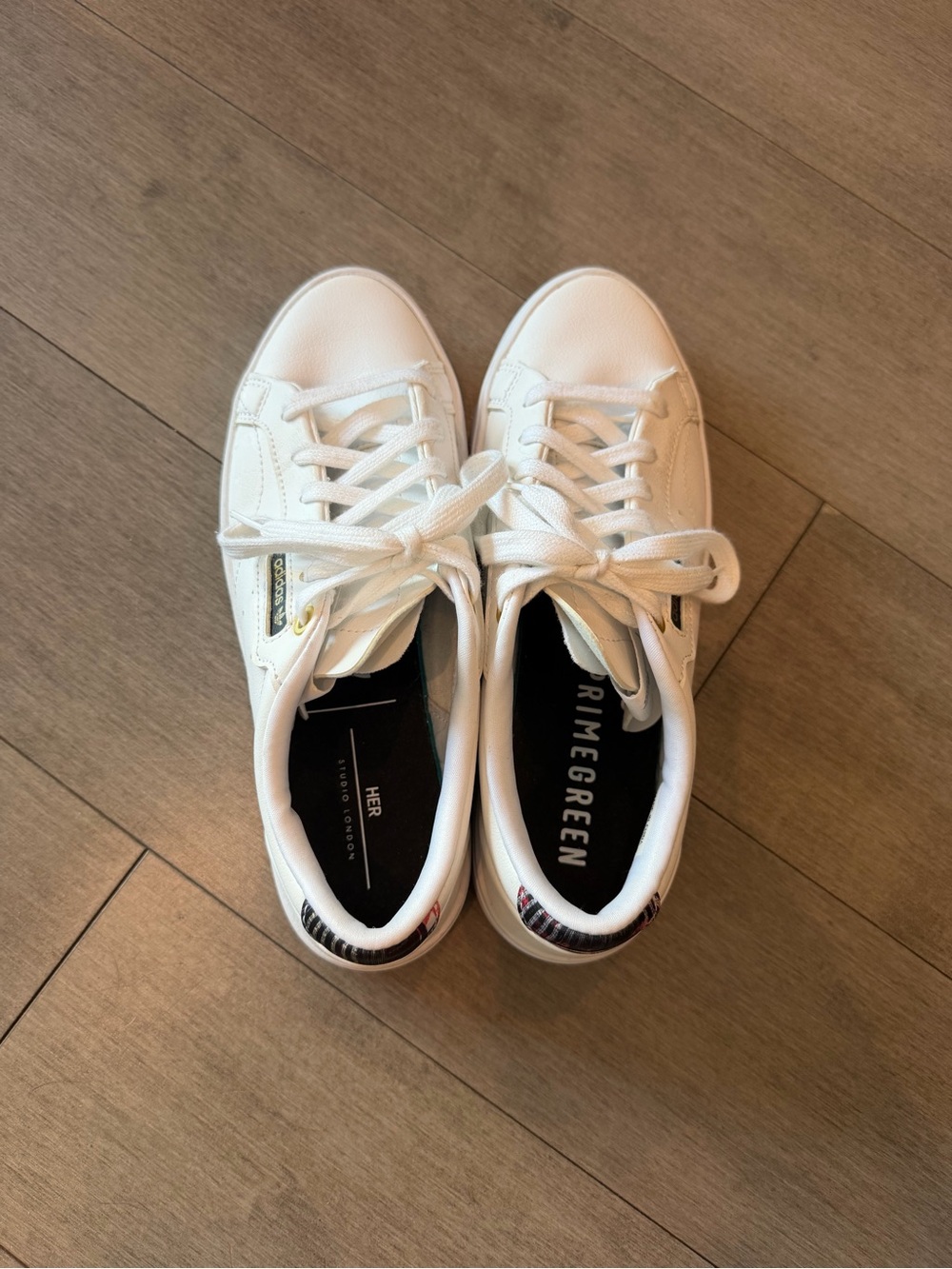 Adidas Originals White Sneakers with Plaid Detail on Back - Picture 2 of 5